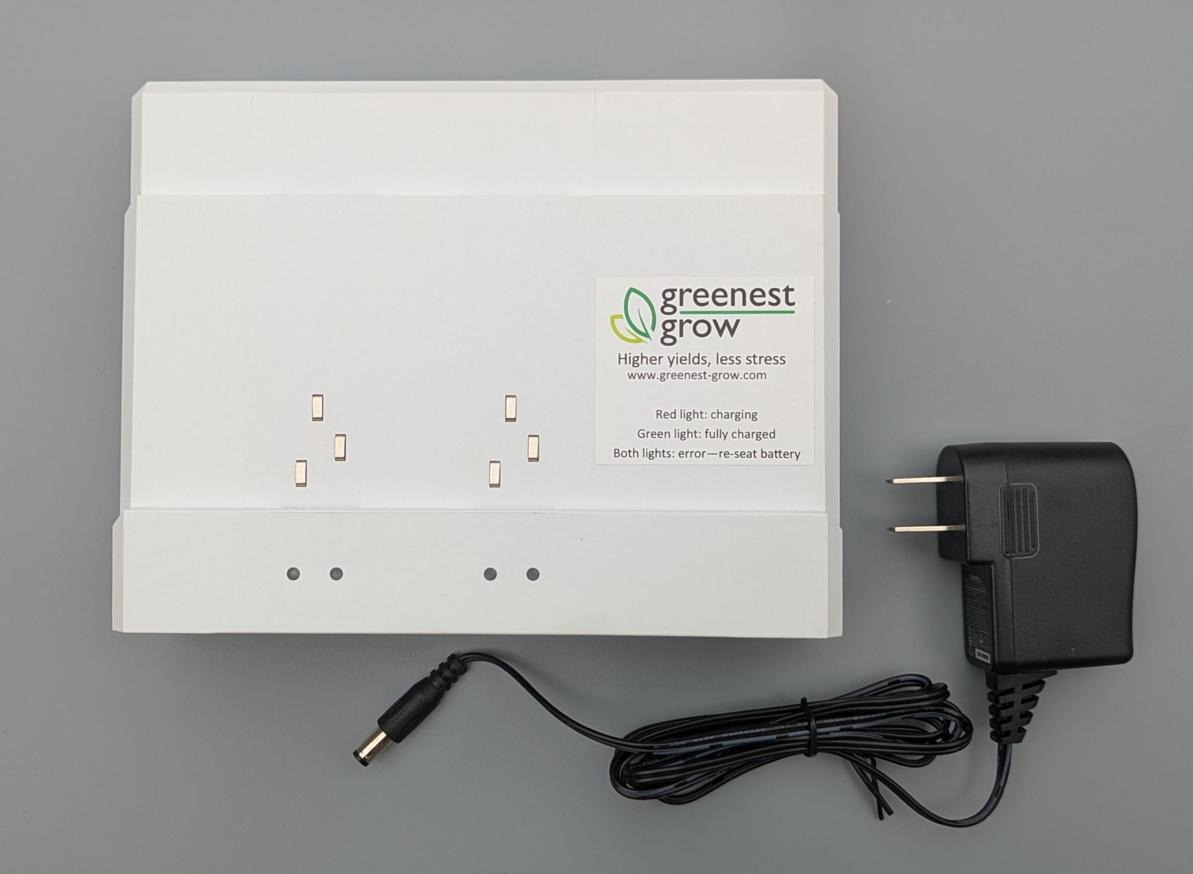 Mini charging rail